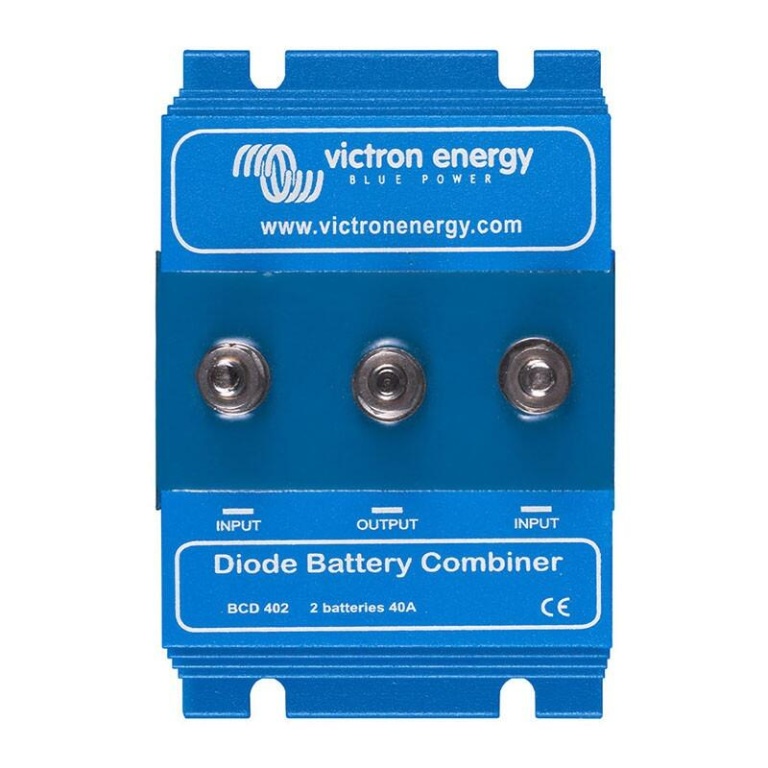BCD 402 2 batteries 40A (1)